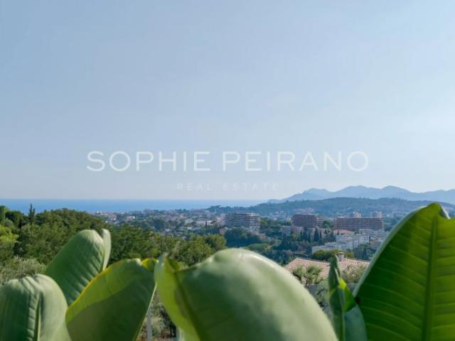 MOUGINS VILLA AVEC VUE PANORAMIQUE