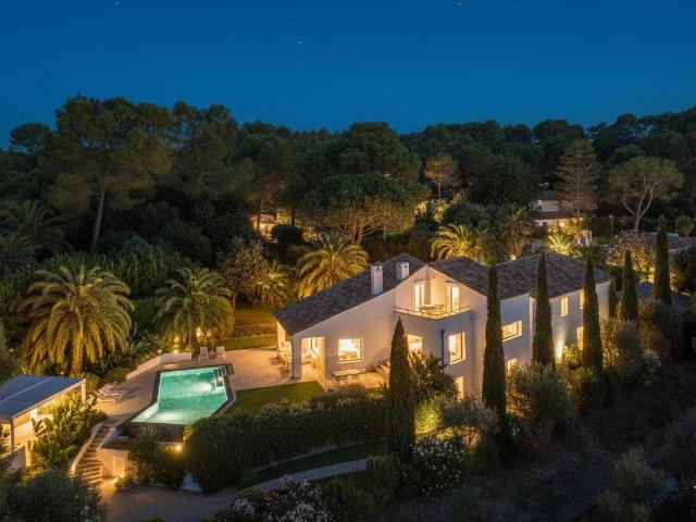 Mougins Villa dans un domaine sécurisé Les parcs de Moug. 357m² Mougins