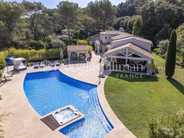 Mougins Villa dans un prestigieux domaine 362m² Mougins