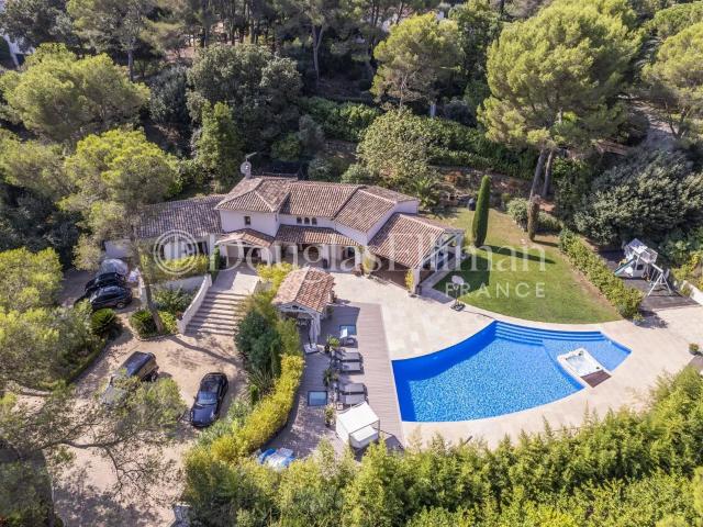 Mougins Villa dans un prestigieux domaine 362m² Mougins