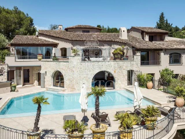 Mougins Villa De Caractere Parfaitement Renovee 545m² Mougins
