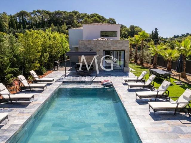 Mougins – Villa rénovée 4 chambres avec piscine et prestations haut de gamme