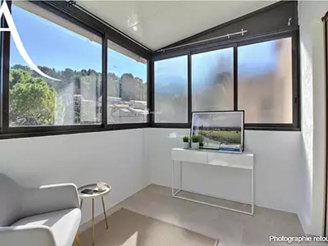 Mougins 06250 Achat / Vente appartement 2 pièces t2 au dernier étage piscine