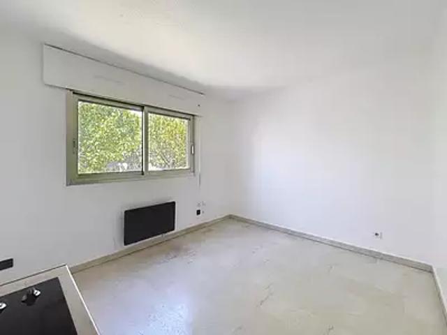 Mougins 06250 Location appartement 1 pièce t1 piscine