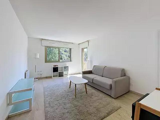 Mougins 06250 Location appartement 1 pièce t1 piscine cave