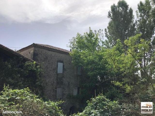 Moulin 1 pièce 90 m²