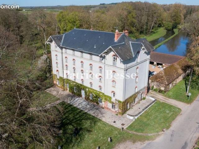 Moulin 7 pièces 1 500 m²