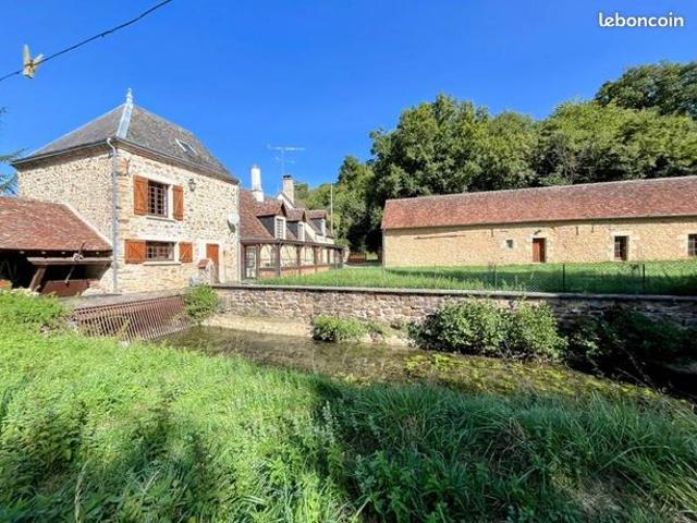 Moulin 7 pièces 254 m²