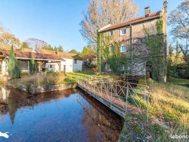 Moulin 7 pièces 294 m²