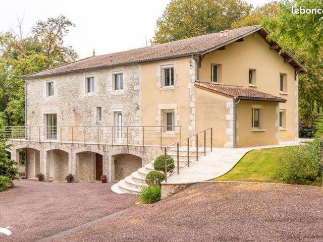 Moulin 7 pièces 342 m²