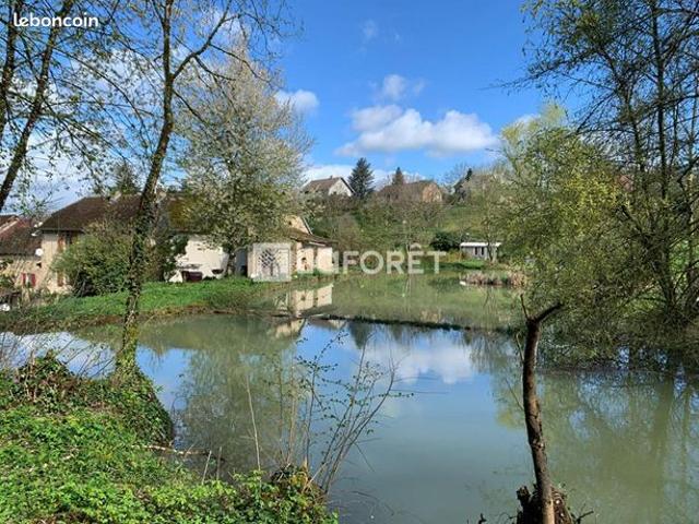 Moulin 4 pièces 91 m²