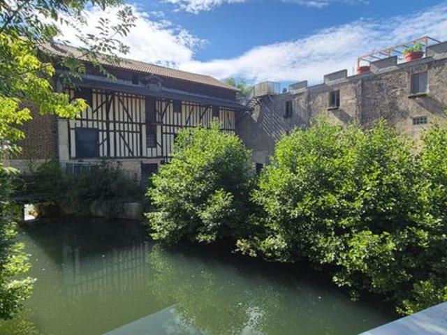 Moulin 6 pièces 210 m²