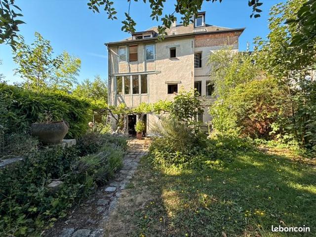 Moulin 6 pièces 249 m²