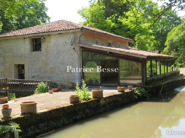 Moulin 6 pièces 270 m²