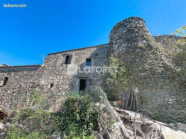 Moulin 8 pièces 107 m²