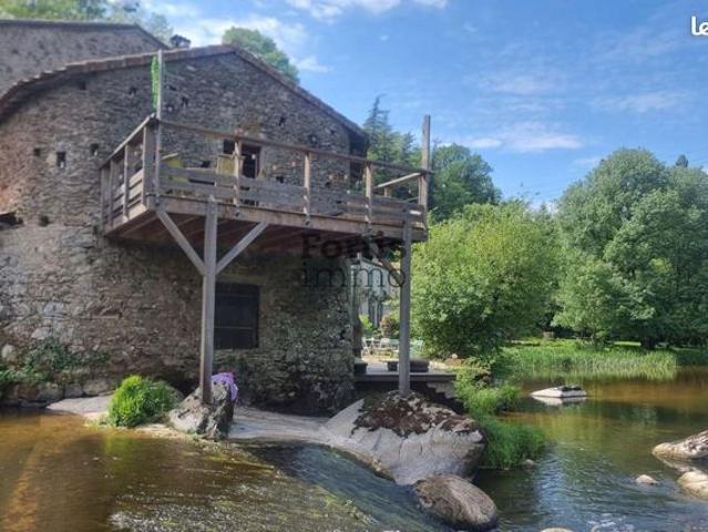 Moulin 8 pièces 235 m²