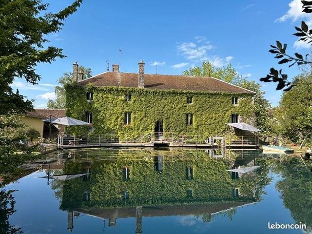 Moulin 8 pièces 265 m²