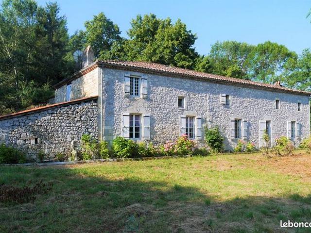 Moulin 8 pièces 300 m²
