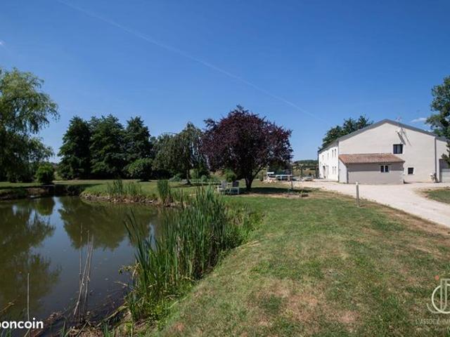 Moulin 8 pièces 365 m²