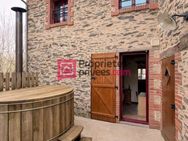 Moulin 9 pièces 204 m2 Beaupreau En Mauges