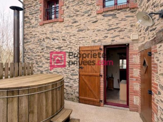 Moulin 9 pièces 204 m2 Beaupreau En Mauges