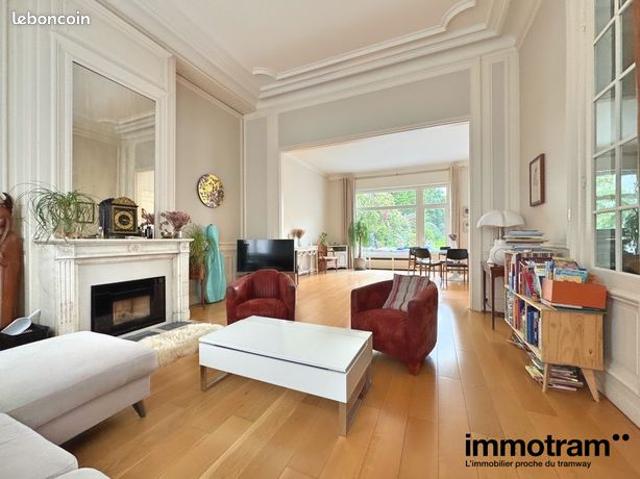 Moulin 9 pièces 273 m²