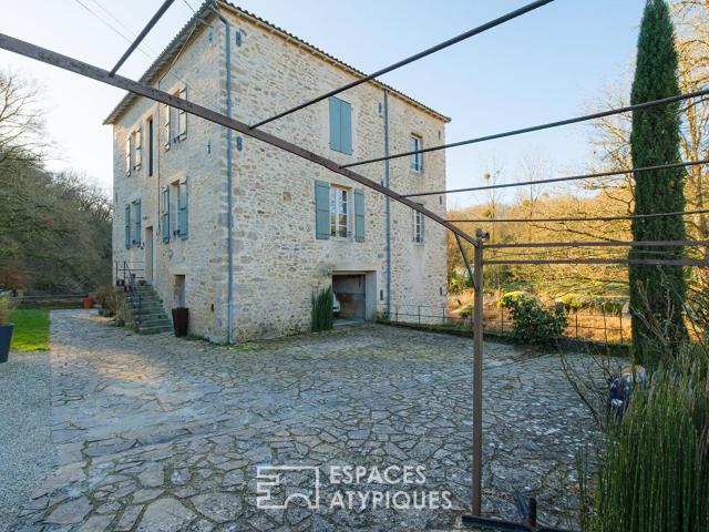 Moulin au bord de l'eau avec piscine à proximité d'un villag. 144m² Mauléon