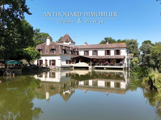 Moulin et son gîte, bucolique 453m² Eymet