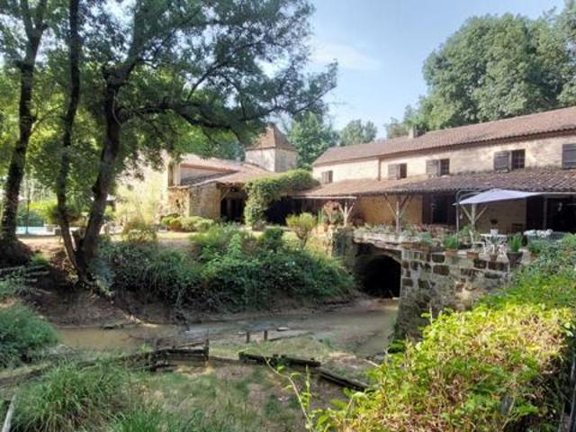 Moulin proche de Marmande 8 pièce s 300 m2 + Dépendances