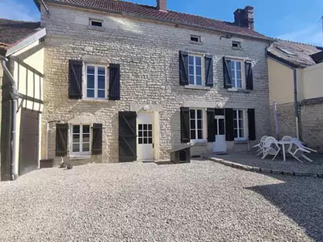 Moulins en Tonnerrois 89310 Achat / Vente maison 7 pièces t7 au dernier étage terrasse