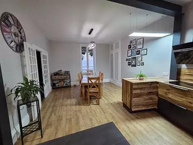Moulins 03000 Achat / Vente maison 12 pièces t12 cave