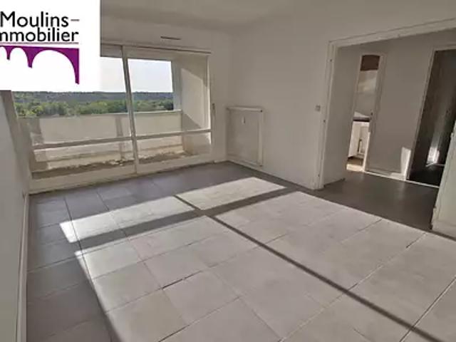 Moulins 03000 Achat / Vente appartement 2 pièces t2