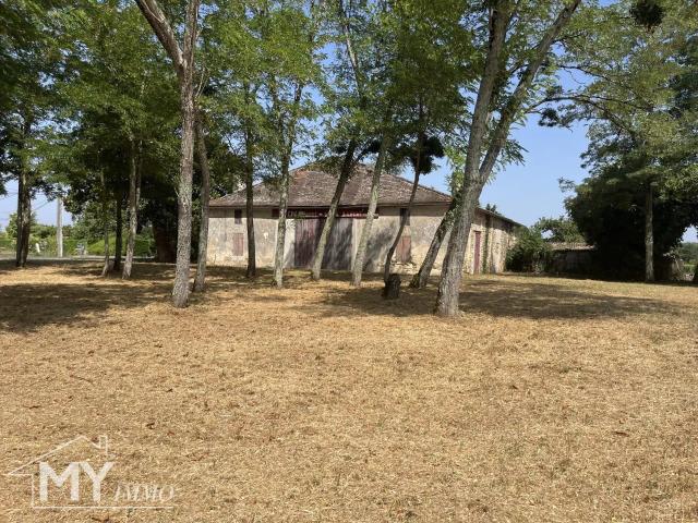 Mouliets et Villemartin: Chai viticole 300m². 300m² Mouliets et Villemartin