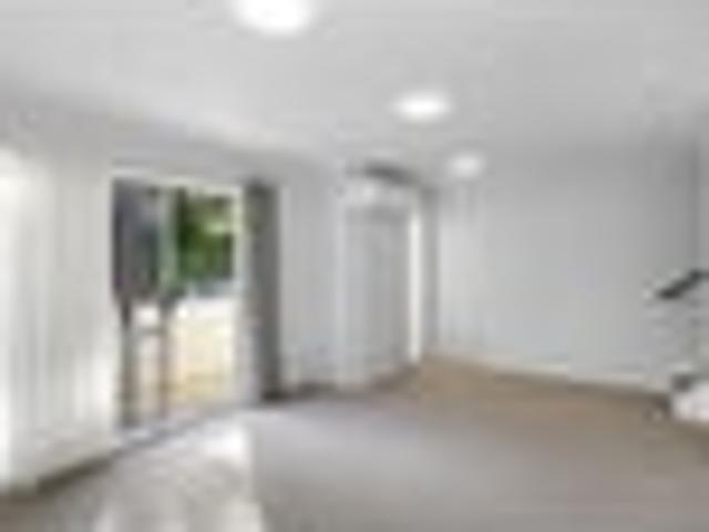 Mount Victoria, 2 bedrooms, $700 pw