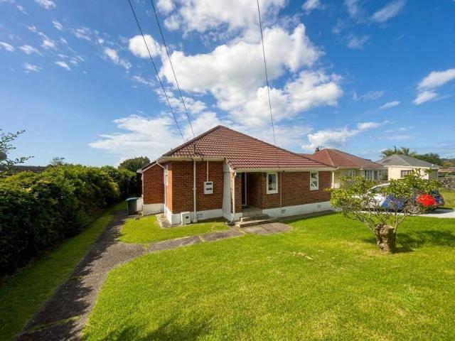 mount albert, 3 bedrooms