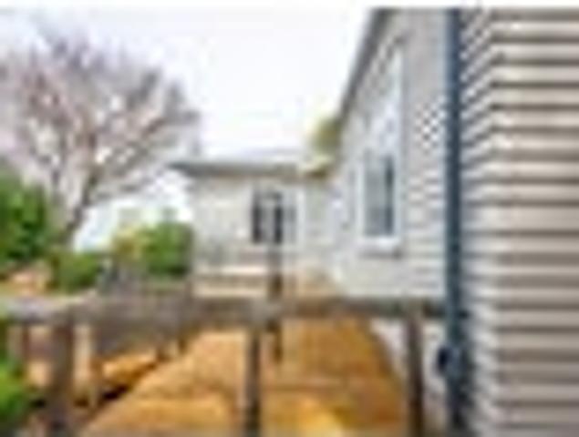Mount Albert, 3 bedrooms, $650 pw