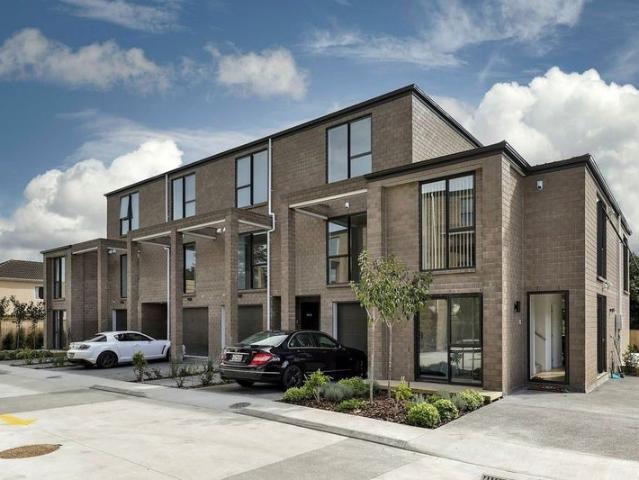 mount albert, 3 bedrooms