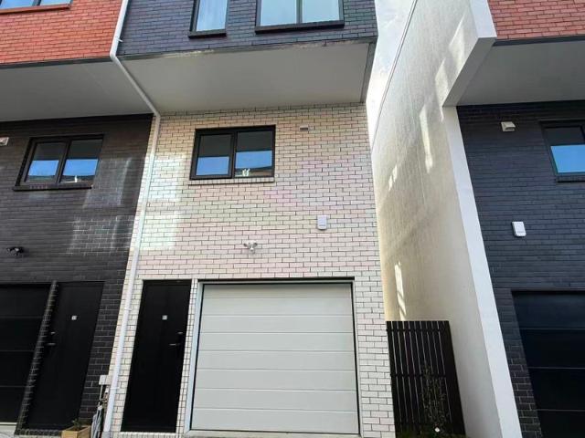 mount albert, 3 bedrooms