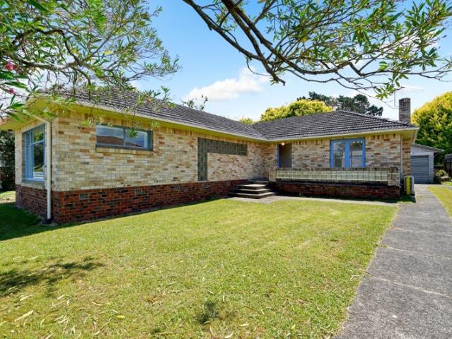 mount albert, 3 bedrooms