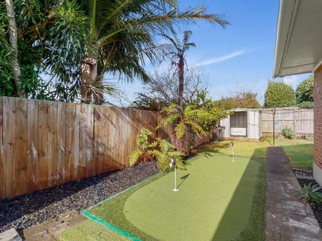 mount albert, 3 bedrooms