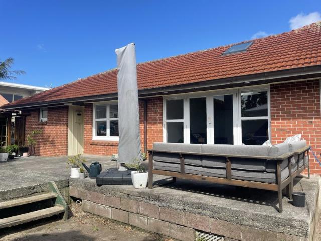 mount albert, 3 bedrooms