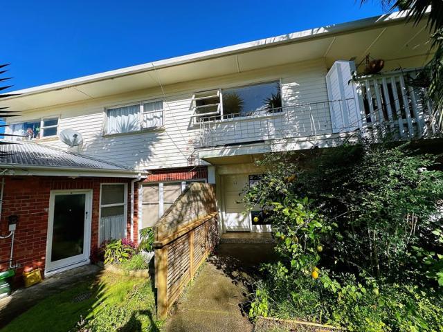 mount albert, 2 bedrooms