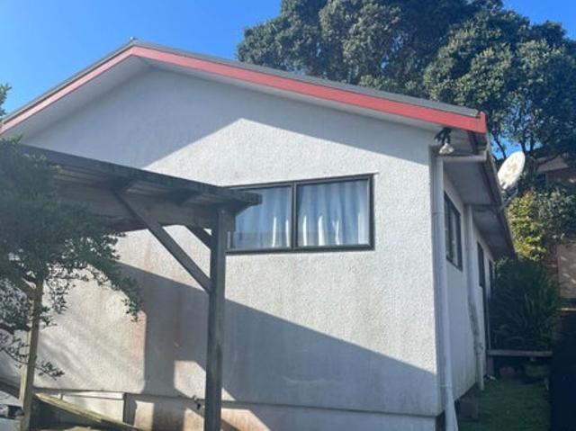 mount albert, 2 bedrooms