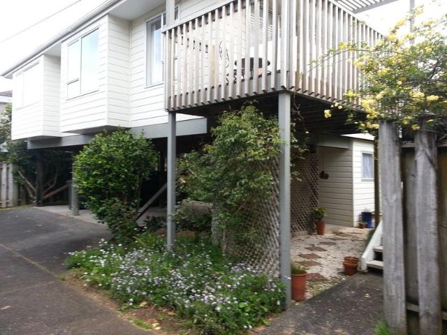 mount albert, 2 bedrooms