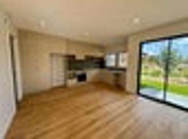 Mount Albert, 2 bedrooms, $650 pw