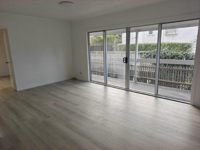 mount albert, 2 bedrooms
