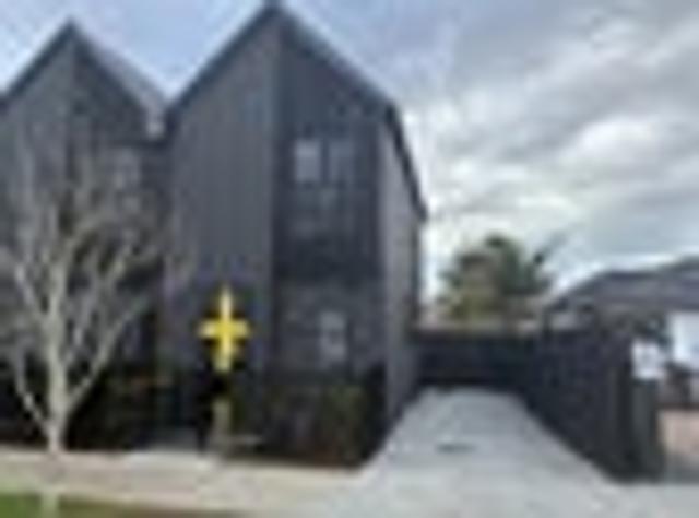 Mount Albert, 2 bedrooms, $820 pw