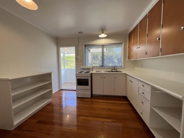 mount albert, 2 bedrooms