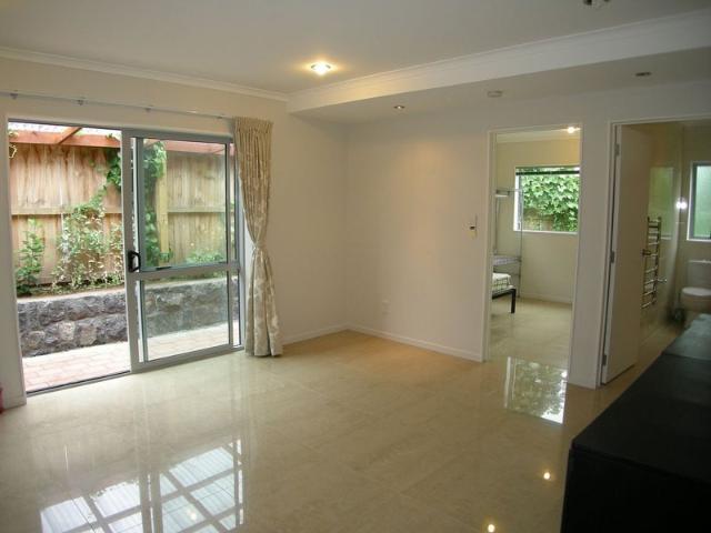 mount albert, 2 bedrooms