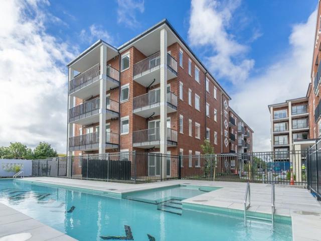mount albert, 2 bedrooms